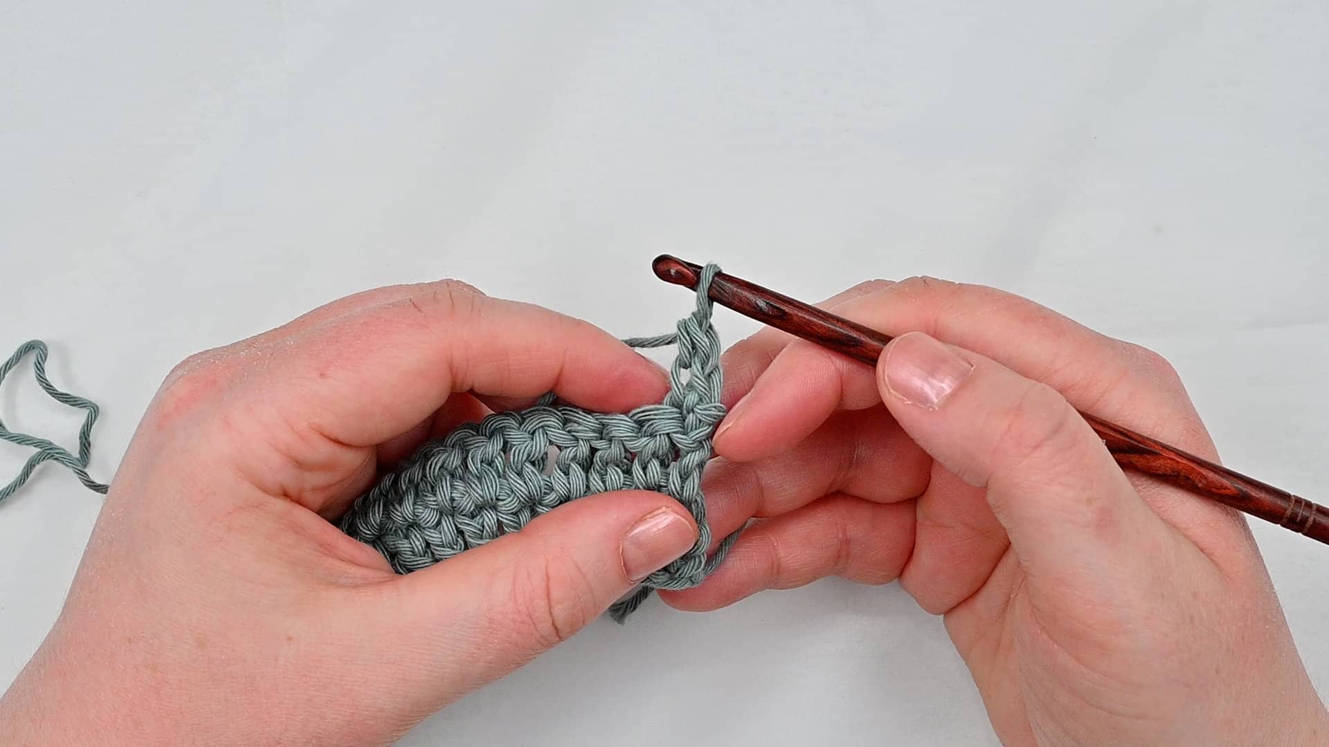 Turning Chain For Double Crochet - 4 Alternatives