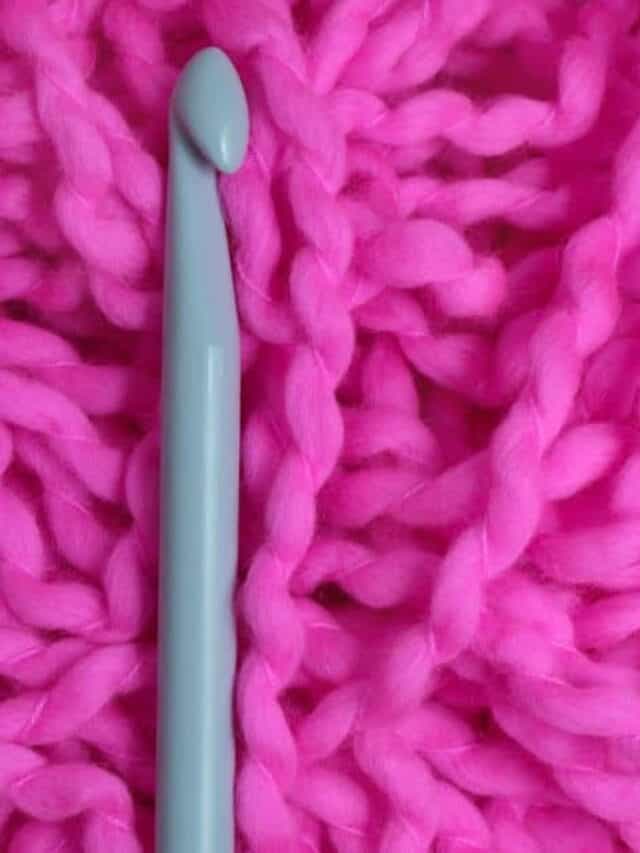 cropped-Secrets-To-Choosing-the-Right-Crochet-Hooks-1.jpg