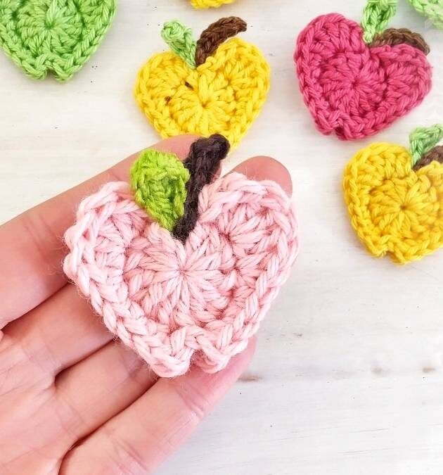 25+ Crochet Applique Patterns