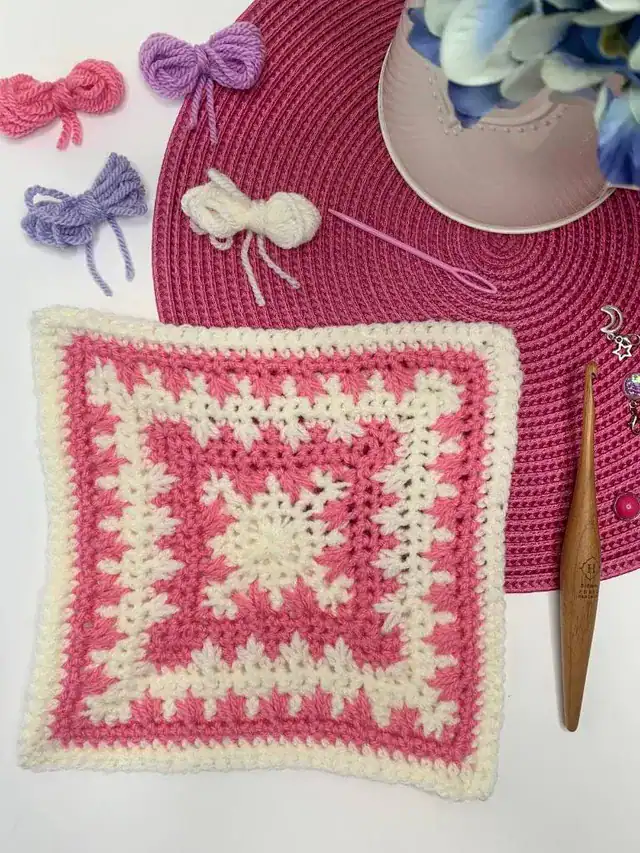 15+ Crochet Christmas Granny Squares