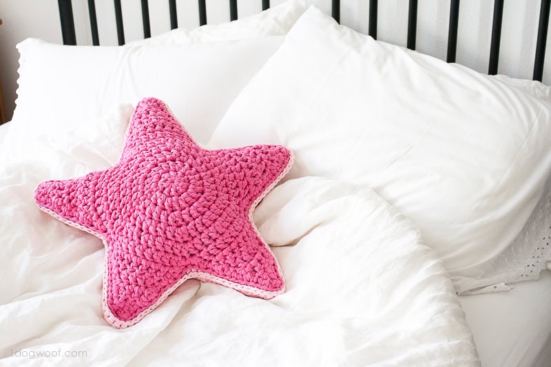 70+ Crochet Pillow Patterns