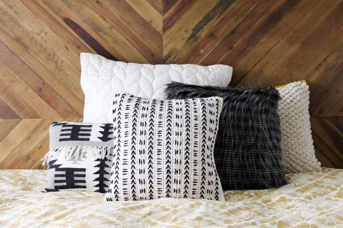 70+ Crochet Pillow Patterns