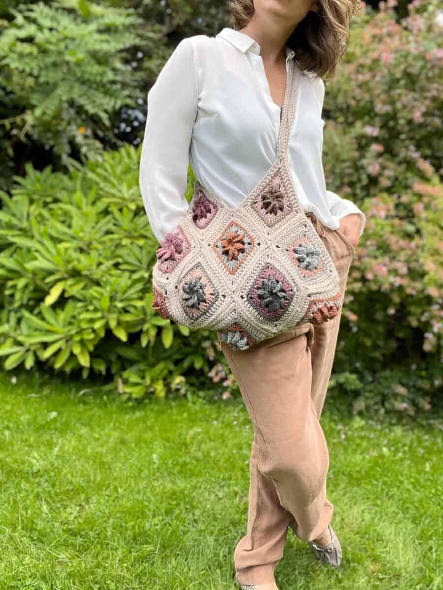 35+ Granny Square Bag Crochet Patterns