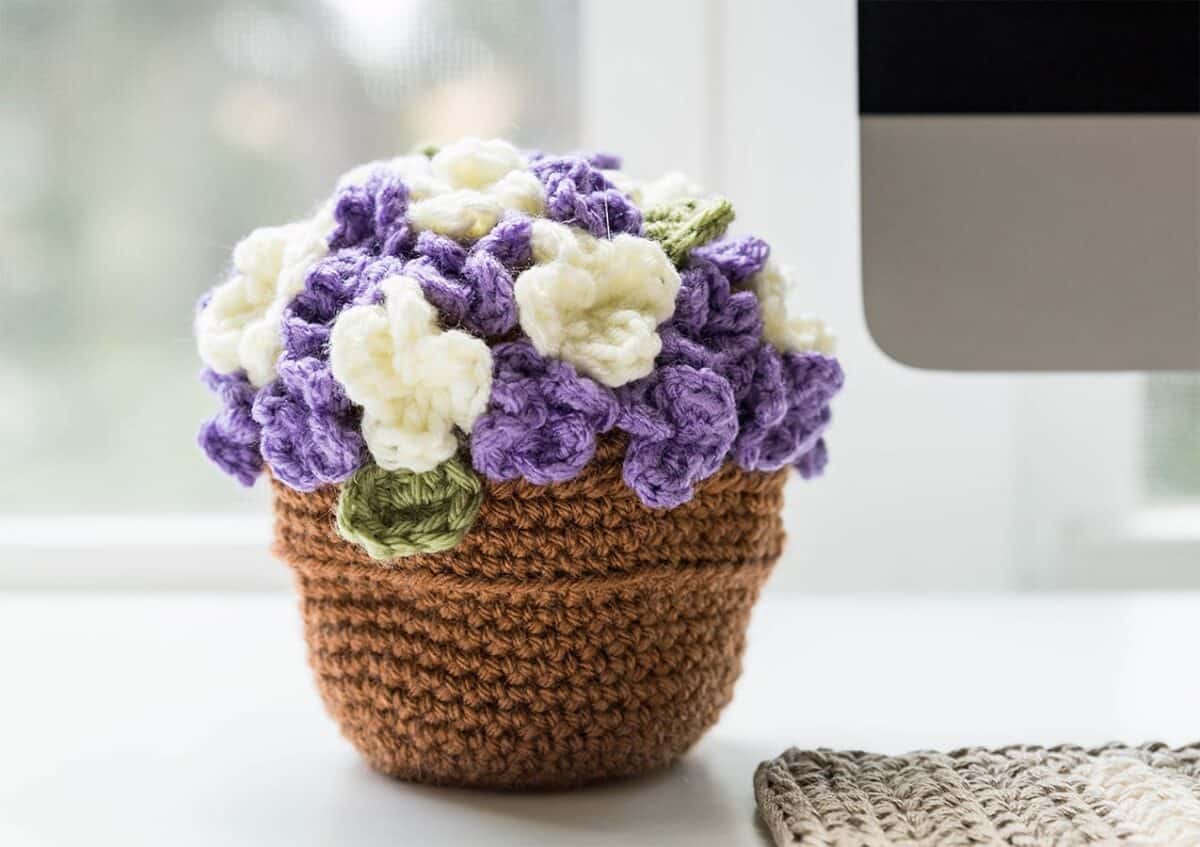 70+ Teacher Gift Crochet Patterns