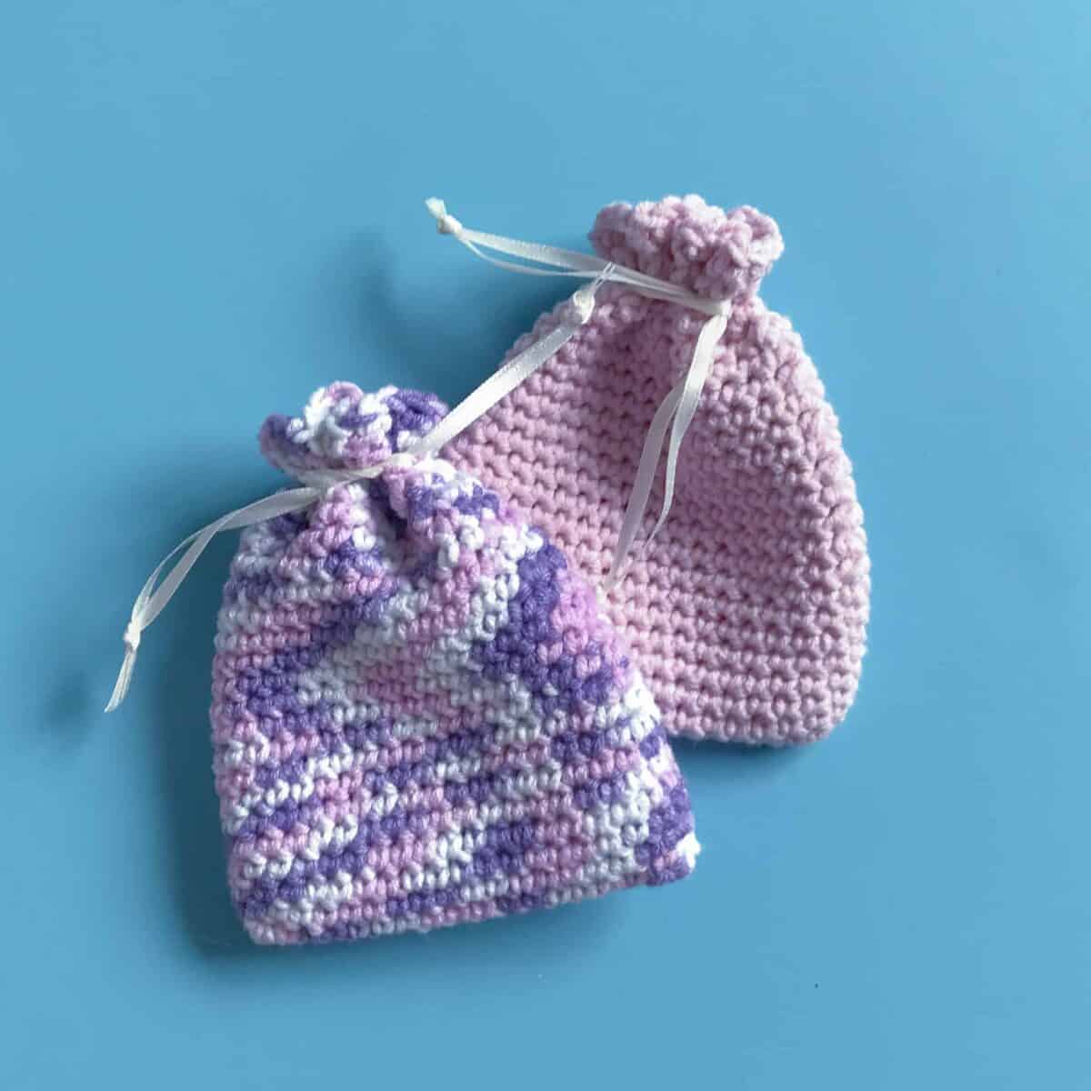 60+ Graduation gift crochet patterns