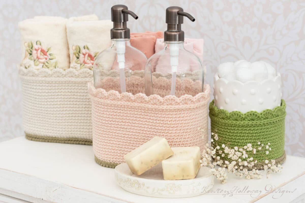 60+ Graduation gift crochet patterns