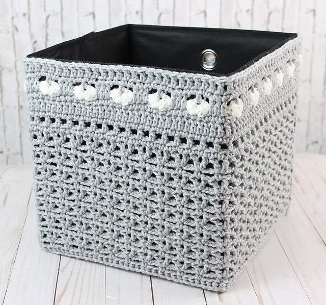 60+ Graduation gift crochet patterns