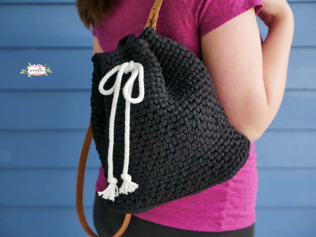 60+ Graduation gift crochet patterns
