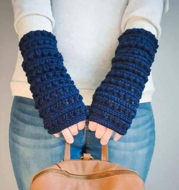 60+ Graduation gift crochet patterns