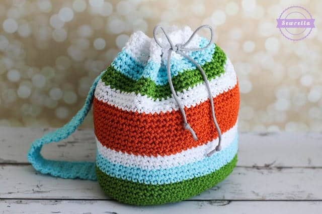 60+ Graduation gift crochet patterns