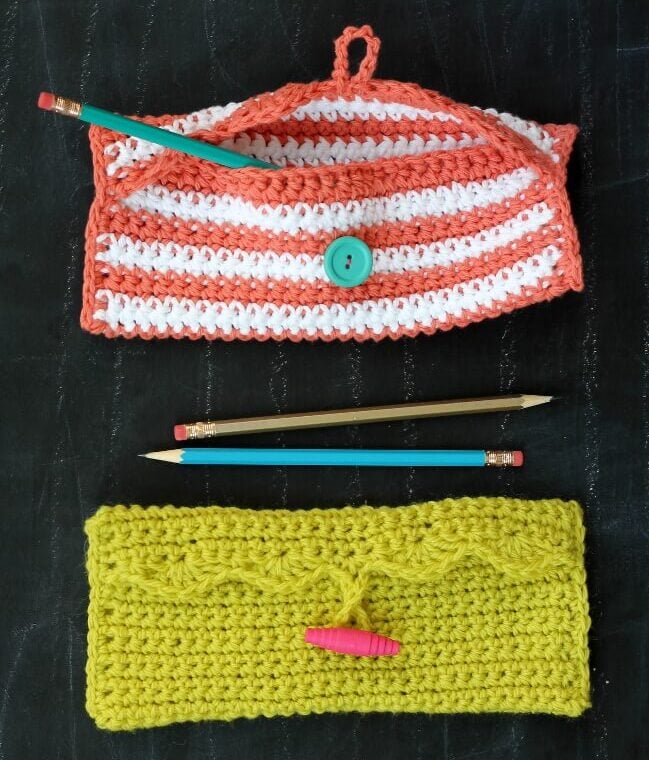60+ Graduation gift crochet patterns