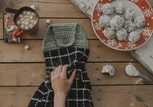 15+ Crochet Towel Topper Patterns