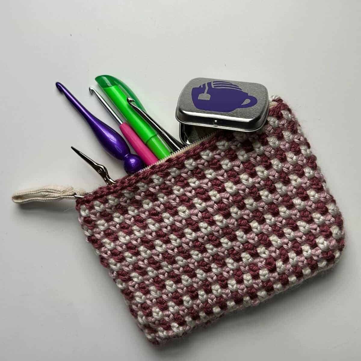 15+ Crochet Zipper Pouch Patterns