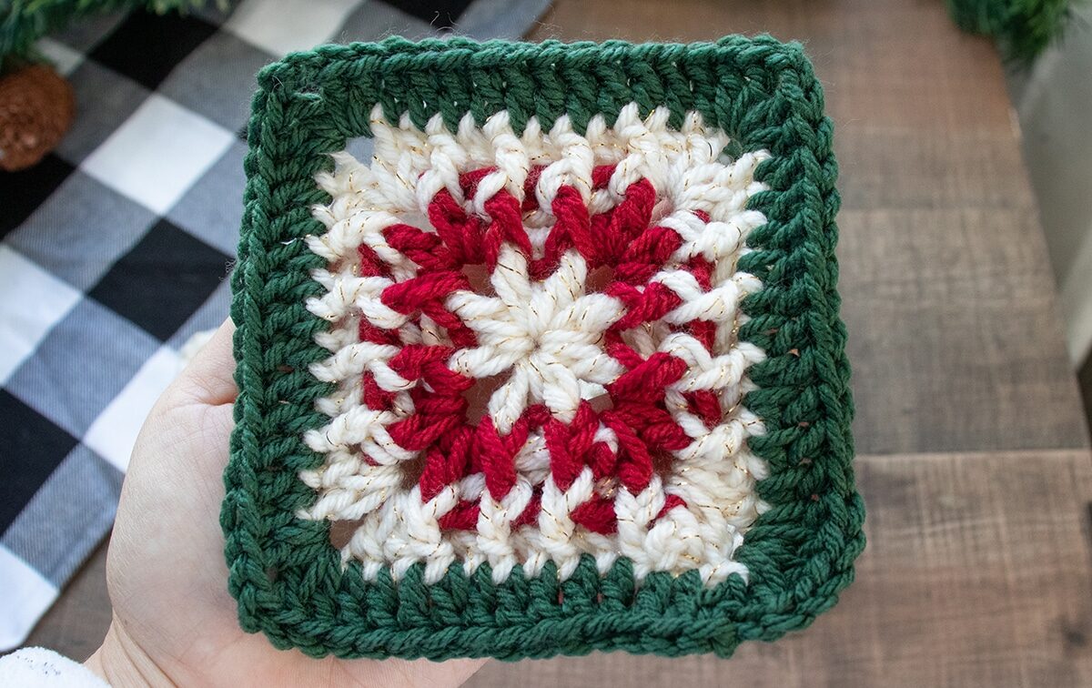 15+ Crochet Christmas Granny Squares